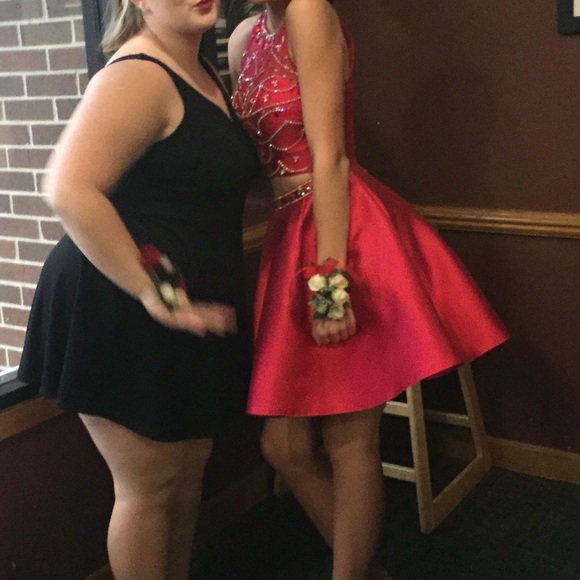 Homecoming dress - Picture 3 of 3